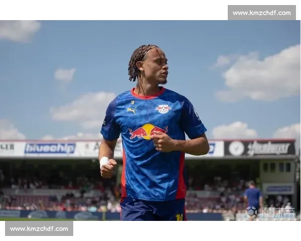 哈维 - 西蒙斯转会遇冷:莱比锡标价 7000 万欧仍无人问津 哈维 - 西蒙斯转会遇冷:莱比锡标价 7000 万欧仍无人问津