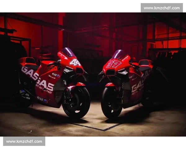 铁血入主 Tech3：斯泰纳发布会爆粗口掀 MotoGP 风云